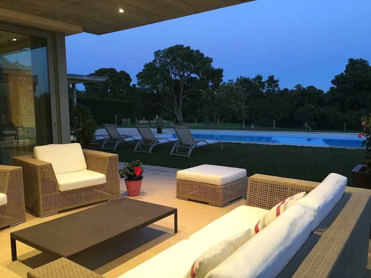 Villa De Lujo En Campo De Golf - Costa Brava بيرالاذا 0*,  إسبانيا